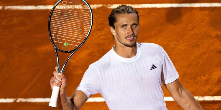 Alexander Zverev wins amid controversy in Madrid – Tennis.com