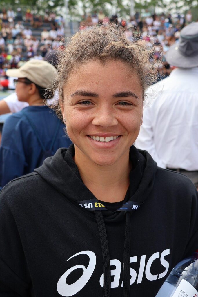 Italian Sensation Jasmine Paolini Roars into Rome Open Final After Epic Comeback – MotorcycleSports