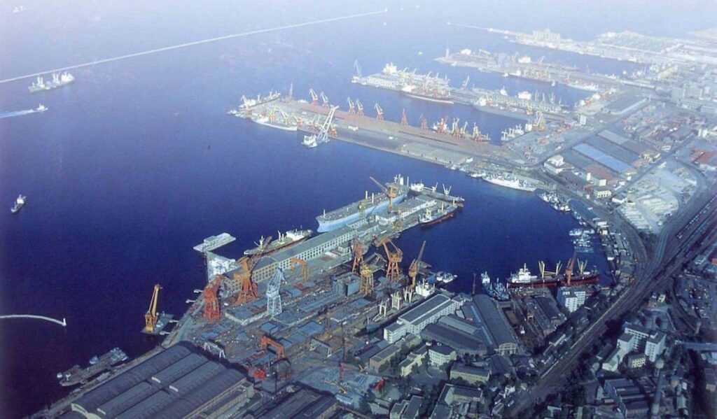 Dalian Port opens new shipping routes to Europe, the Mediterranean – Ecns.cn
