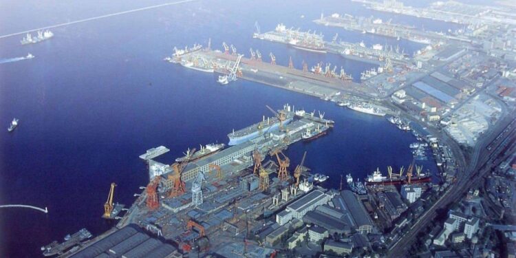 Dalian Port opens new shipping routes to Europe, the Mediterranean – Ecns.cn