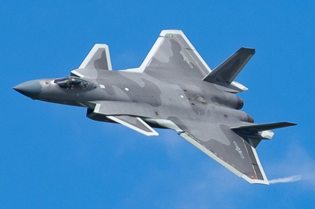 China’s J-20 Stealth Fighter Has a Message for the F-22 and F-35 – 19FortyFive