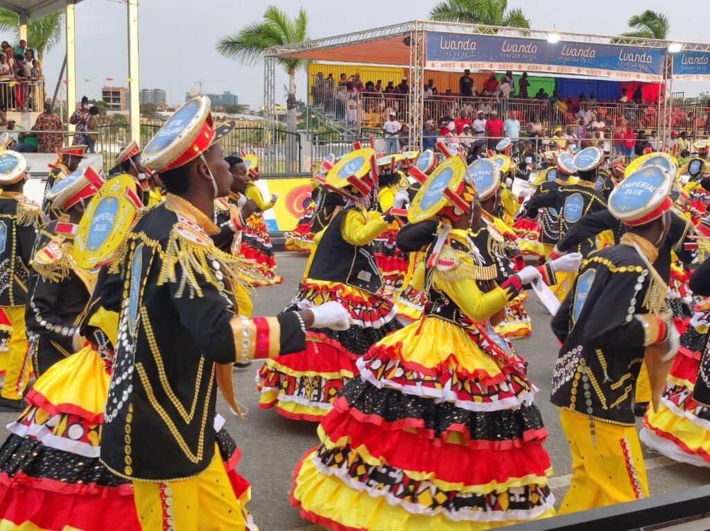 Colourful Angolan carnival celebrates half century independence – France 24