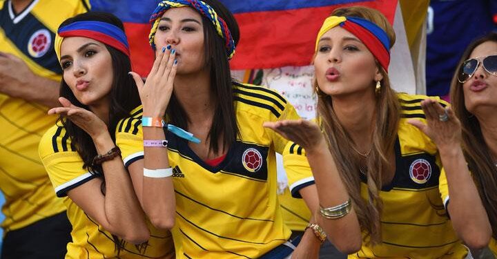 Thousands of Colombians take to the streets to reject proposed reforms and rebuke the president – AP News