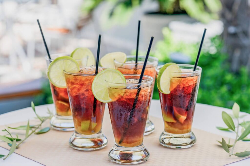 Snag Cheaper Drinks In Europe With Rick Steves’ Expert Tip – Yahoo