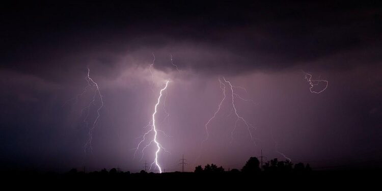 Thunderstorm warning issued for 13 states and KL – MSN