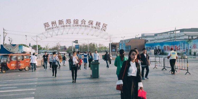 Extra Jobs and Higher Wages at Foxconn’s iPhone City for Latest Model – Caixin Global