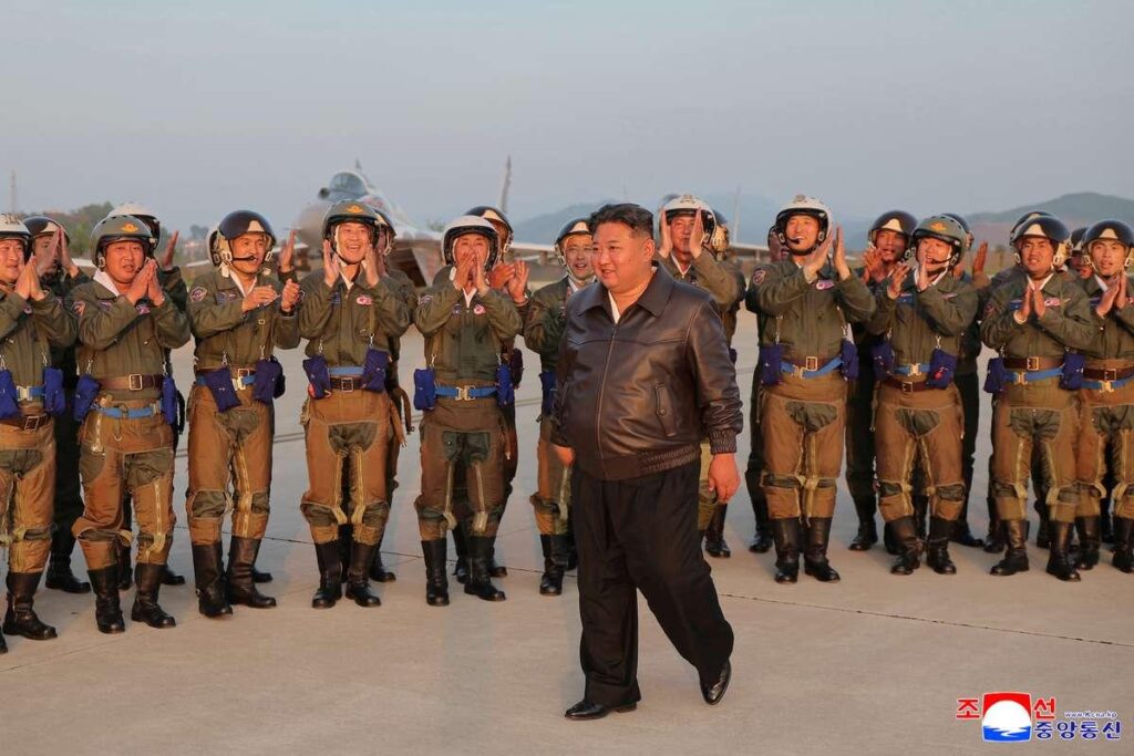North Korea’s ‘accidental defectors’ stuck south of border – DW