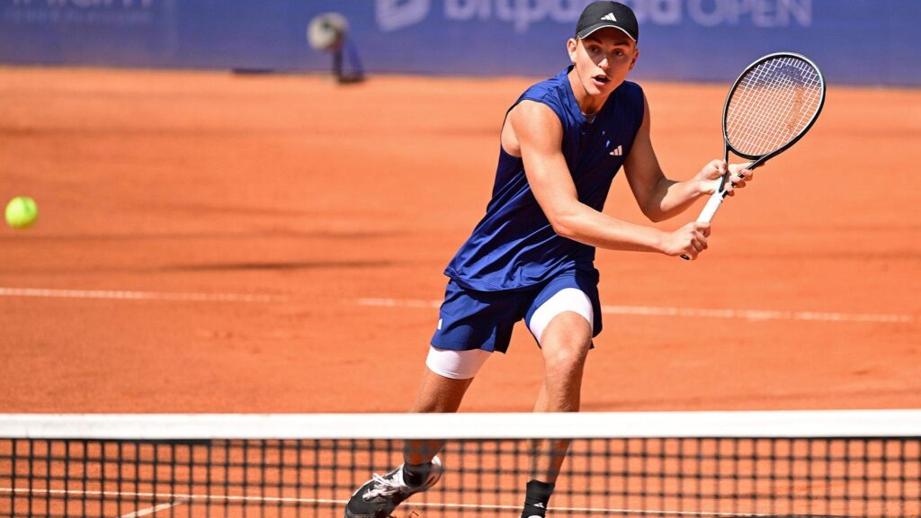 Tennis-Paolini becomes first Italian in 11 years to reach Rome final – MSN