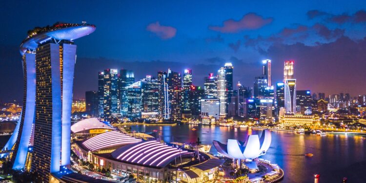 Singapore Shares Open Lower, STI Slips 0.35% Amid Cautious Sentiment – BusinessToday Malaysia