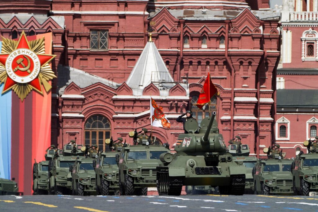 Victory Day parade in Russia celebrates the 80th anniversary of the defeat of Nazi Germany – Queen City News