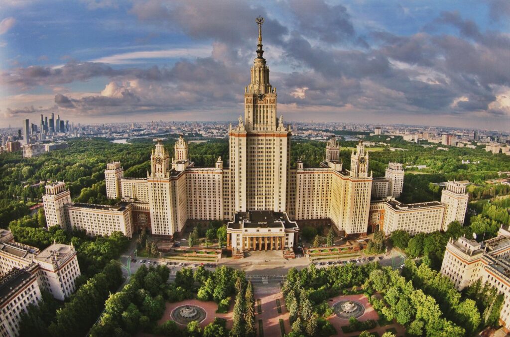 Moscow University Chancellor Dies Inside Head of Motherland Calls Monument – The Moscow Times