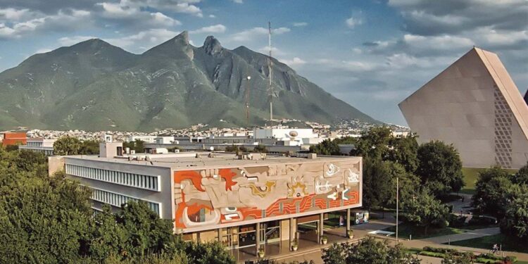 Tecnológico de Monterrey university pioneers ambitious AI-powered learning ecosystem – Microsoft