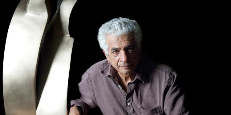 Iranian sculptor brings artistic exchange to northeastern China – Tehran Times