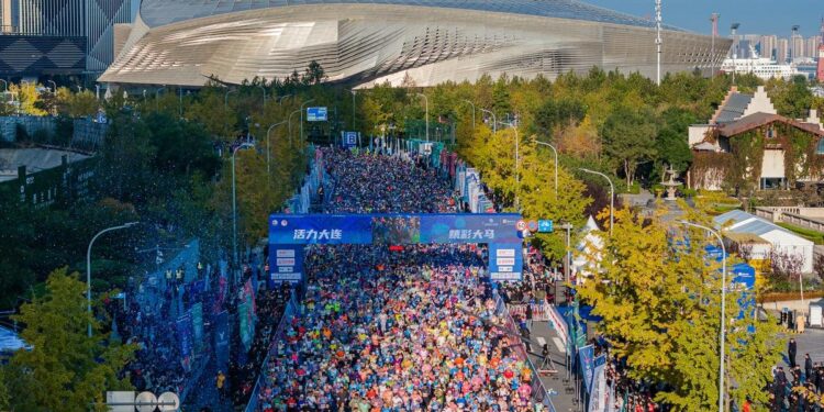 Over 30,000 participants compete in Dalian Marathon – China Daily