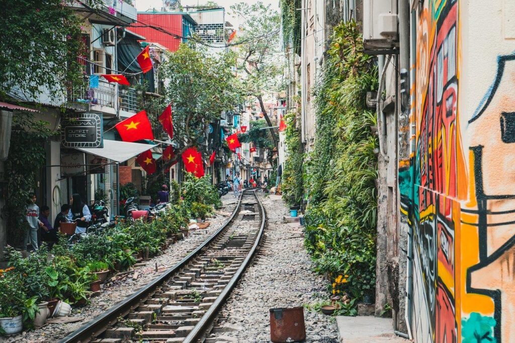 After a Night Out in Hanoi, Reconnecting Five Years Later – The New York Times