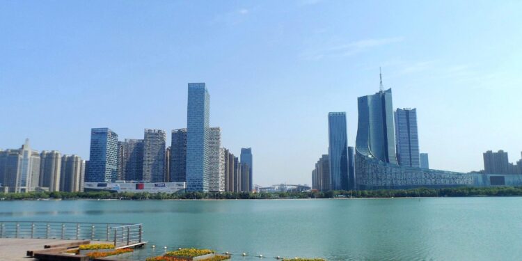 Hefei City, Anhui Province, China, invested 2.6 trillion won in 2016 to establish a semiconductor co.. – 매일경제