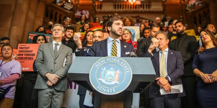 How the ‘New York for All Act’ could limit statewide cooperation with Trump’s deportation efforts – WXXI News