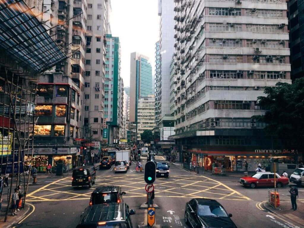 Hong Kong’s New World sees its shares and bonds slide after coupon payments deferred – MSN