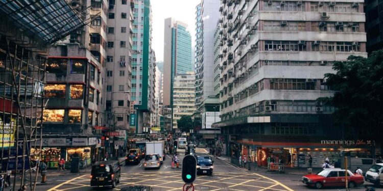 Hong Kong’s New World sees its shares and bonds slide after coupon payments deferred – MSN
