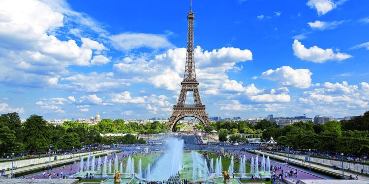 Several Paris Jewish institutions sprayed with green paint – Denver Gazette
