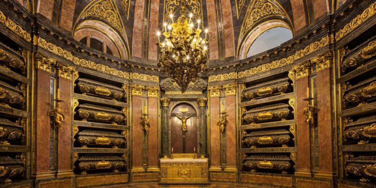 Royal tomb discovered in Gordion may belong to King Midas’ dynasty: Culture Minister – Türkiye Today