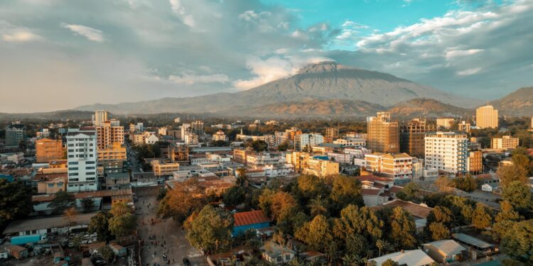 Flightlink Launches Daily Flights Between Arusha and Nairobi to Boost Regional Tourism – Kenya Association of Travel Agents