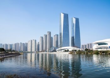 The Changsha historic urban area: a study on the evolution characteristics and influencing factors of the connectivity of construction land – Nature