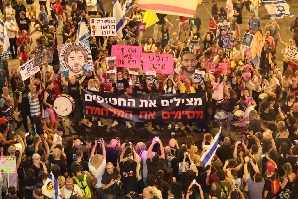 Nearly half of Israelis support army killing all Palestinians in Gaza, poll finds – Middle East Eye