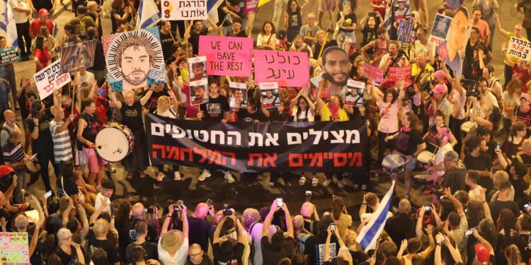 Nearly half of Israelis support army killing all Palestinians in Gaza, poll finds – Middle East Eye