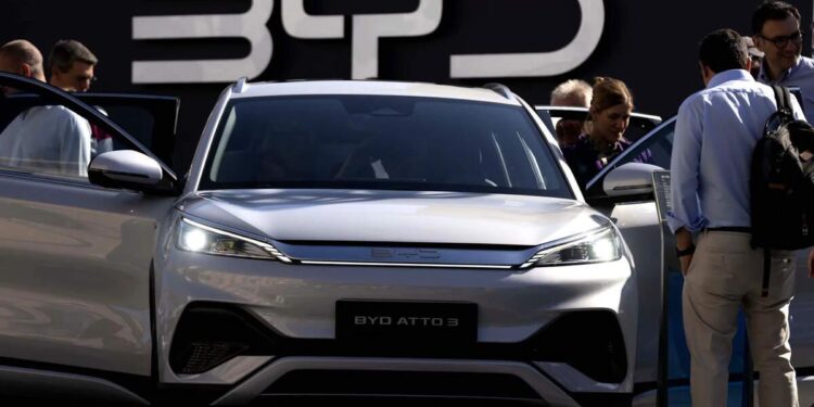 Vid shows vast Chinese EV mega factory pumping out a MILLION cars a year – The US Sun