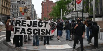 Protest in New York City after Trump’s travel ban takes effect amid Los Angeles ICE enforcement and raids – ABC7 New York