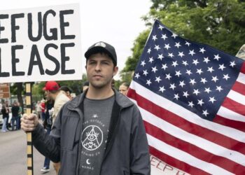 White South African Afrikaner refugees arrive in U.S. on a government-chartered plane – NPR