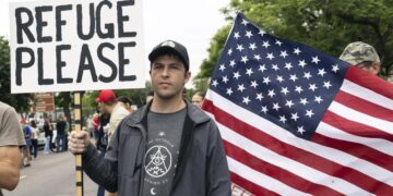 White South African Afrikaner refugees arrive in U.S. on a government-chartered plane – NPR