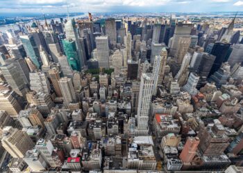 City Tarnished by Defeat Gets to Bask in Victory (Published 2014) – The New York Times