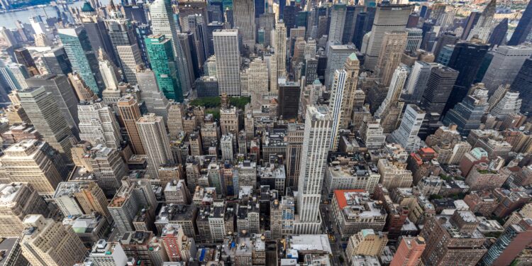 City Tarnished by Defeat Gets to Bask in Victory (Published 2014) – The New York Times