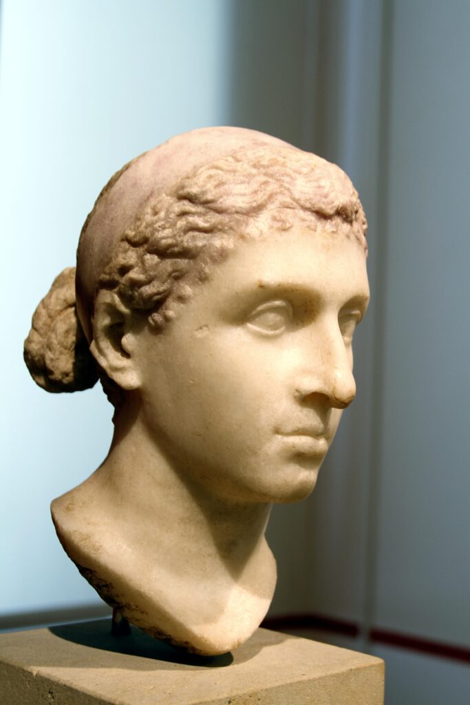 Cleopatra’s birth city is sinking and scientists have just found out why – Indy100