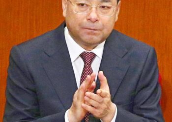 CCP Official: DeepSeek Is Shaking Up American AI Giants – MEMRI | Middle East Media Research Institute