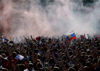 Attacks on Israeli soccer fans in the Netherlands prompts prime minister to cancel climate trip – AP News