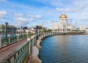 Brunei sultan in KL hospital for ‘fatigue’ – France 24