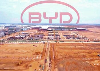 Viral video shows BYD mega factory in China that’s bigger than San Francisco, 10 times the size of Tesla Gigafactory | Trending – Hindustan Times – Hindustan Times