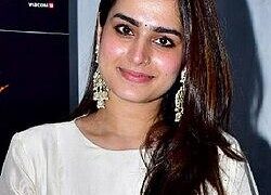 Pakistani actress Ayesha Khan found dead at her Karachi home, believed to have passed away a week earlier – Moneycontrol