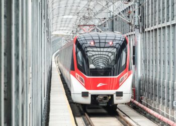Lights Out: Foshan’s Metro Cuts Power to Slash Operating Costs – Sixth Tone
