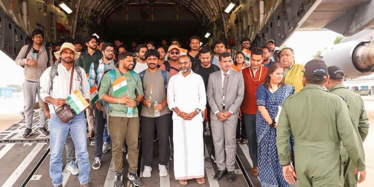 17 Telugu evacuees arrive in New Delhi from Iran – Deccan Herald