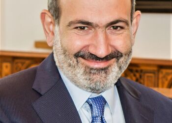 Armenia’s Pashinyan makes history with first official visit to Turkey – Middle East Eye