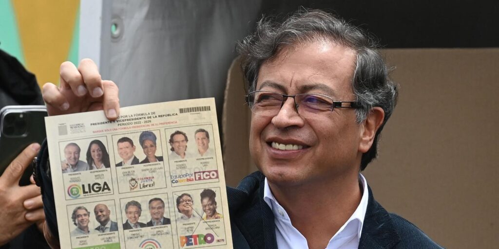 Video: Colombian presidential candidate Miguel Uribe shot in head during Bogota rally | World News – Hindustan Times – Hindustan Times