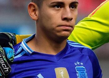 VIDEO: Claudio Echeverri channels Lionel Messi! Argentine wonderkid scores outrageous free-kick for first Man City goal at Club World Cup – Goal.com