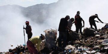 Colombian waste pickers inundate iconic Bogota square with plastic bottles to protest falling wages – The Derrick