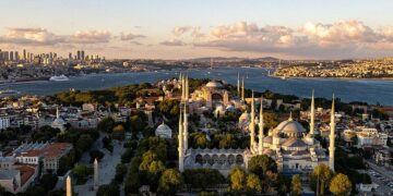 ‘Dangerous’ heat wave grips Istanbul as temperatures soar nationwide – Hürriyet Daily News