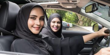 Five Saudi women drivers arrested, says activist – The Guardian