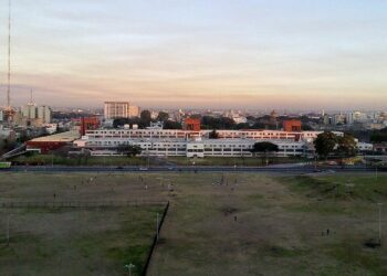 Garrahan Hospital workers hold a 24-hour strike – Buenos Aires Herald